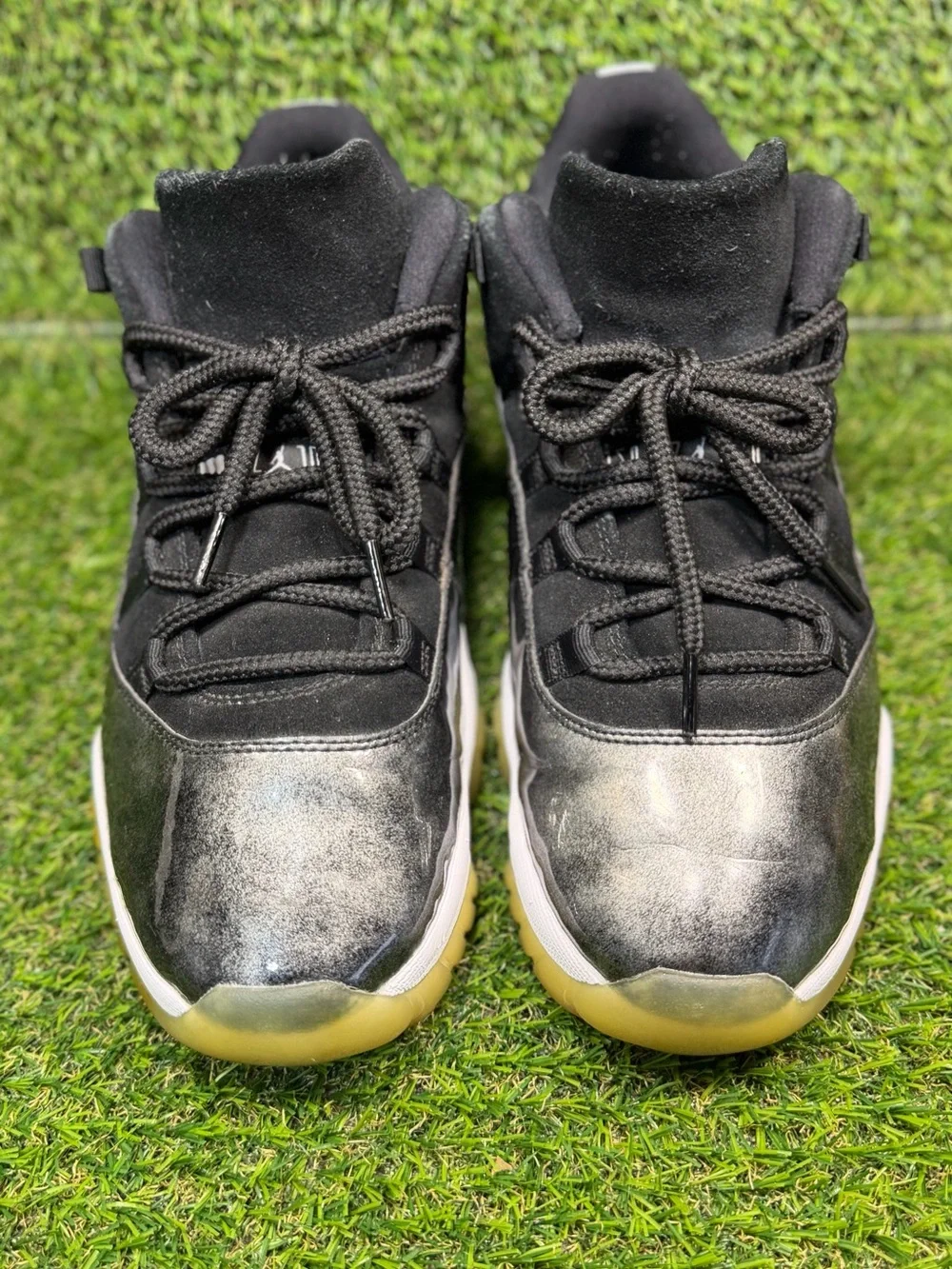 Size 10.5 Men’s 2017 Air Jordan 11 Retro Low Barons Great Condition - No Box -